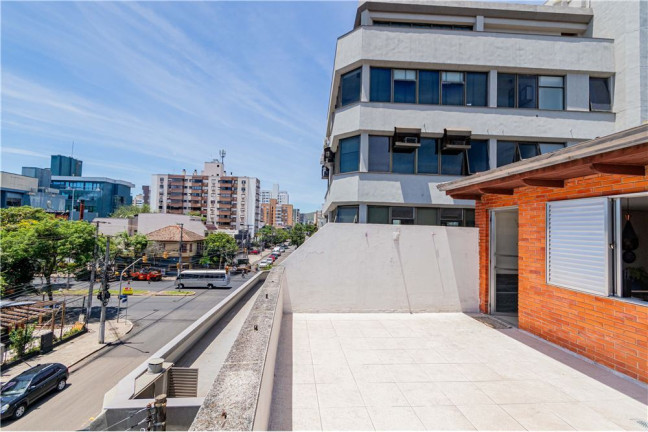Imagem Cobertura com 3 Quartos à Venda, 234 m² em Santana - Porto Alegre