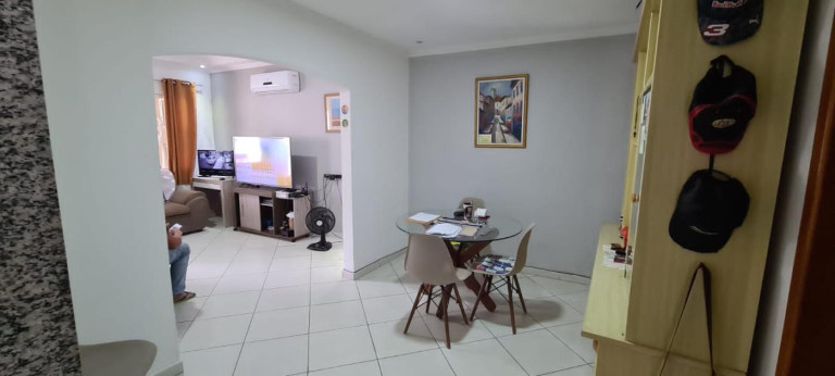Imagem Casa com 4 Quartos à Venda, 229 m² em Campo Grande - Rio De Janeiro