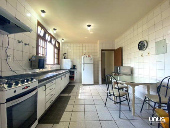 Imagem Casa com 5 Quartos à Venda,  em Trindade - Florianópolis