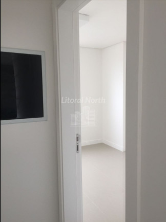 Imagem Apartamento com 2 Quartos à Venda, 74 m² em Centro - Itajaí