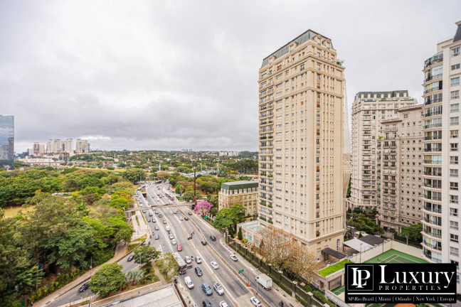 Foto do imóvel Apartamento com 4 Quartos à Venda, 472 m² em Itaim Bibi - São Paulo