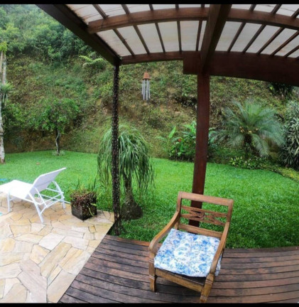 Imagem Casa com 4 Quartos à Venda,  em Petrópolis