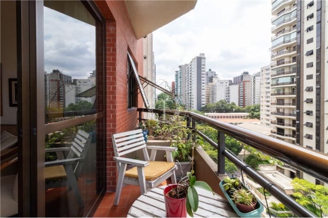 Imagem Apartamento com 3 Quartos à Venda, 142 m² em Itaim Bibi - São Paulo