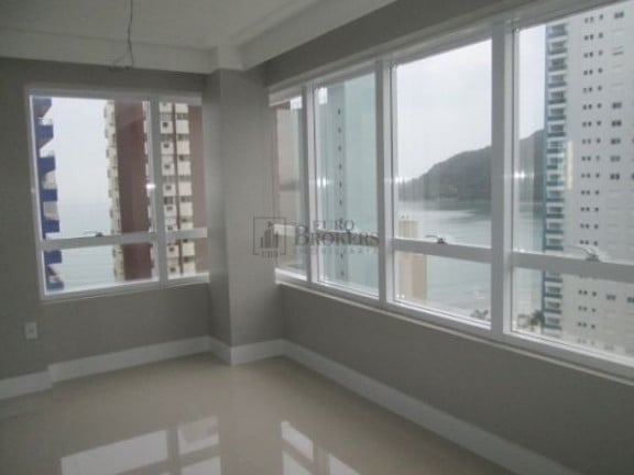 Foto do imóvel Apartamento com 3 Quartos à Venda, 136 m² em Centro - Balneário Camboriú