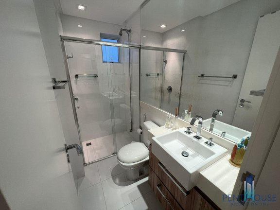 Foto do imóvel Apartamento com 3 Quartos à Venda, 130 m² em Pioneiros - Balneário Camboriú