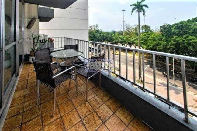 Foto do imóvel Apartamento com 4 Quartos à Venda, 200 m² em Flamengo - Rio De Janeiro