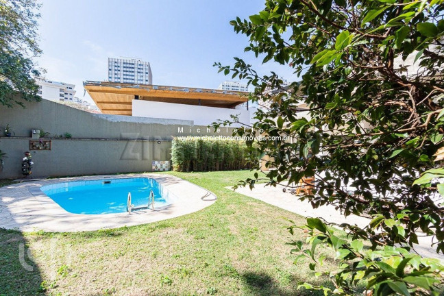 Imagem Sobrado com 4 Quartos à Venda, 471 m² em Boaçava - São Paulo