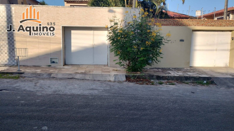Foto do imóvel Casa com 3 Quartos à Venda,  em Sapiranga - Fortaleza