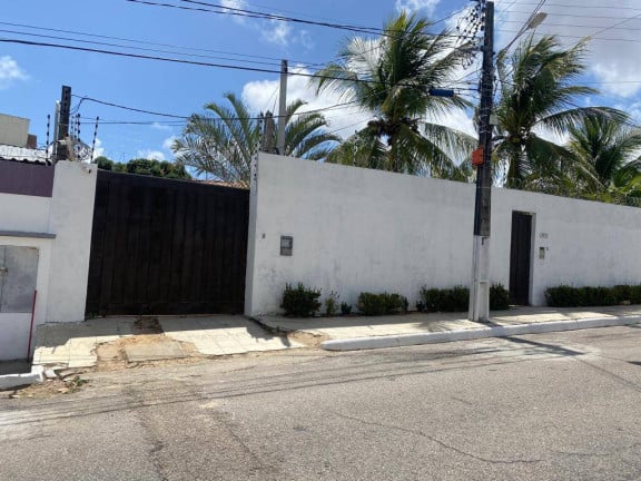 Foto do imóvel Casa com 7 Quartos à Venda, 1 m² em Capim Macio - Natal