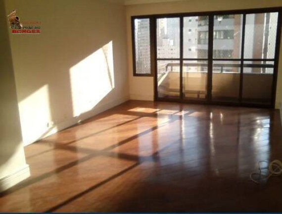 Foto do imóvel Apartamento com 3 Quartos à Venda, 130 m² em Moema - São Paulo