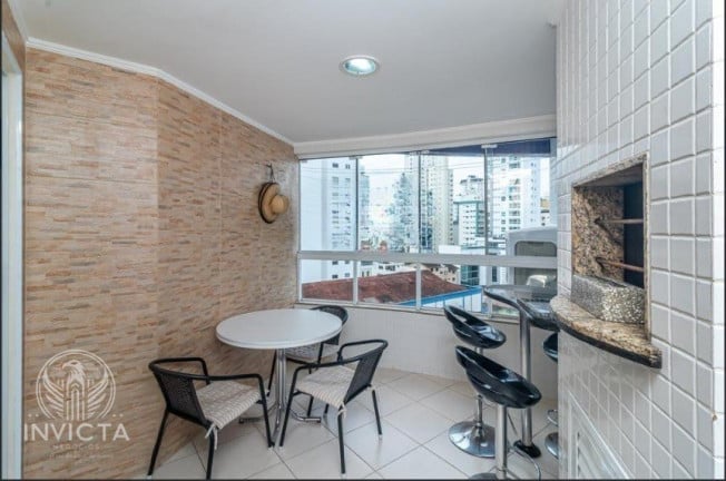 Foto do imóvel Apartamento com 2 Quartos à Venda, 135 m² em Centro - Balneário Camboriú