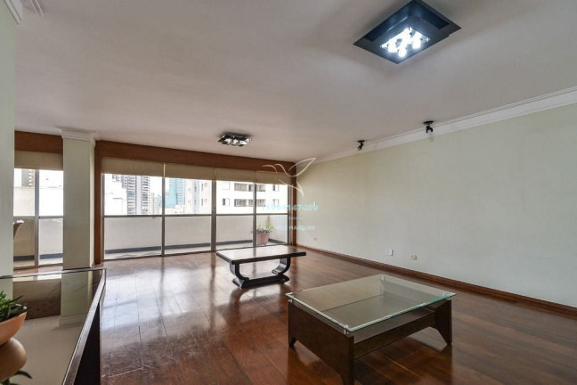 Foto do imóvel Apartamento com 3 Quartos à Venda, 241 m² em Aclimação - São Paulo