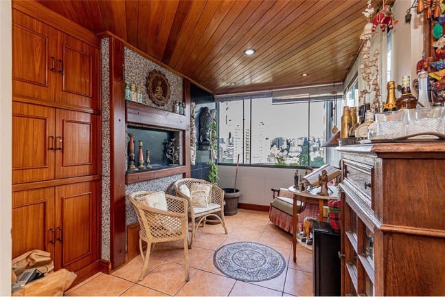 Foto do imóvel Imóvel com 3 Quartos à Venda,  em Auxiliadora - Porto Alegre