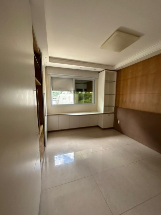 Imagem Apartamento com 4 Quartos à Venda, 211 m² em Agronômica - Florianópolis
