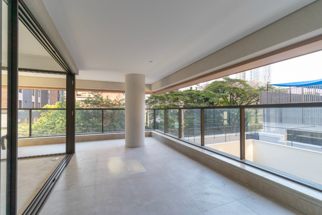 Foto do imóvel Imóvel com 3 Quartos à Venda, 153 m² em Moema - São Paulo