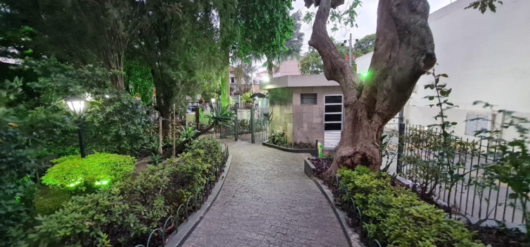 Foto do imóvel Apartamento com 2 Quartos à Venda, 49 m² em Aclimação - São Paulo