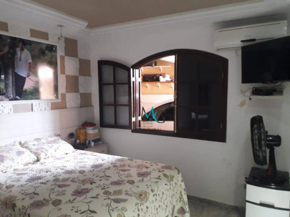 Imagem Casa com 4 Quartos à Venda, 319 m² em Campo Grande - Rio De Janeiro