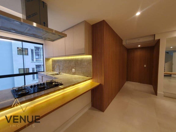 Foto do imóvel Cobertura com 3 Quartos à Venda, 170 m² em Vila Olímpia - São Paulo