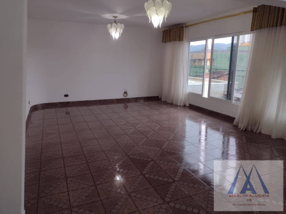 Foto do imóvel Casa com 3 Quartos à Venda, 207 m² em Jardim São Pedro - Mogi Das Cruzes