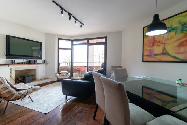 Foto do imóvel Apartamento com 3 Quartos à Venda, 122 m² em Moema - São Paulo