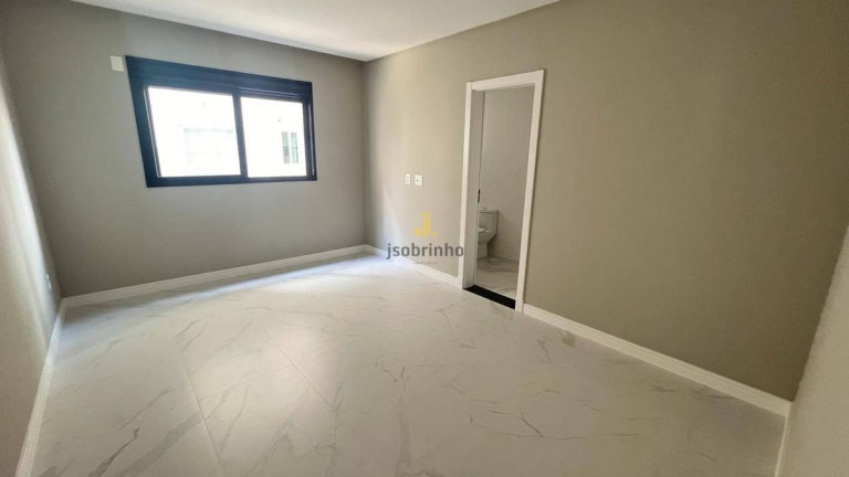 Imagem Apartamento com 3 Quartos à Venda, 129 m² em Meia Praia - Itapema