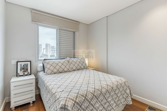 Imagem Apartamento com 2 Quartos à Venda, 63 m²