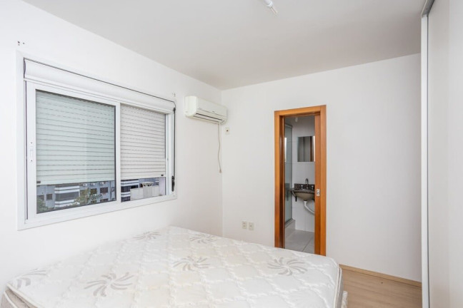 Imagem Apartamento com 2 Quartos à Venda, 70 m² em São João - Porto Alegre
