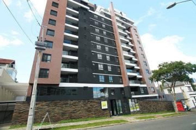 Imagem Apartamento com 2 Quartos à Venda, 70 m² em Centro - Curitiba