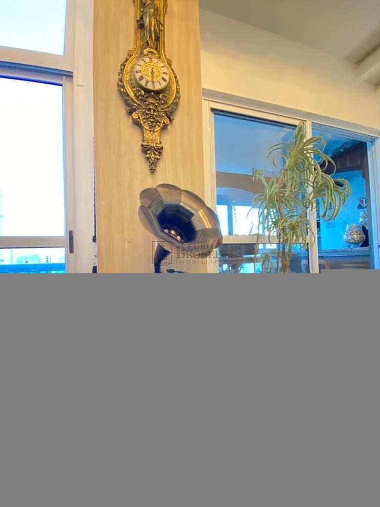 Foto do imóvel Apartamento com 3 Quartos à Venda, 252 m² em Centro - Balneário Camboriú
