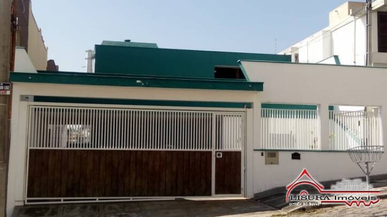 Foto do imóvel Casa com 6 Quartos à Venda, 319 m² em Centro - Jacareí