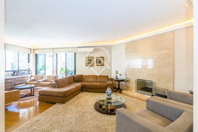 Foto do imóvel Apartamento com 3 Quartos à Venda, 200 m² em Campo Belo - São Paulo
