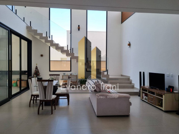 Foto do imóvel Casa com 3 Quartos à Venda, 451 m² em Urbanova - São José Dos Campos