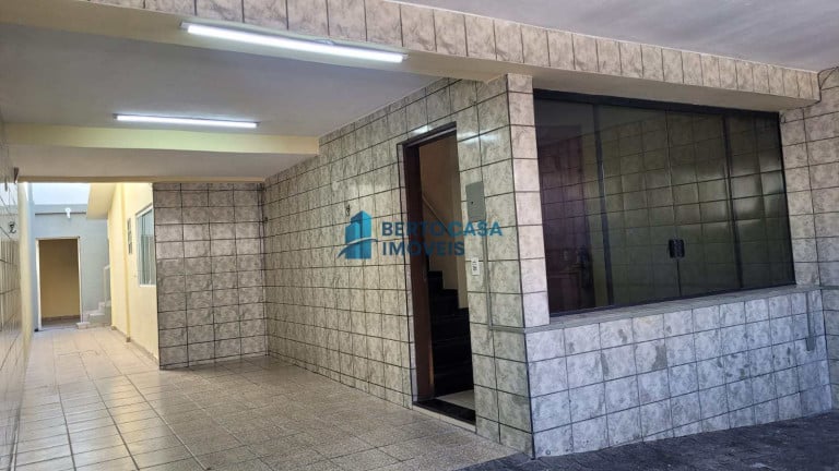 Foto do imóvel Casa com 3 Quartos à Venda, 120 m² em Vila Carmosina - São Paulo
