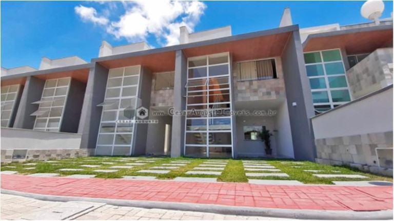 Imagem Casa de Condomínio com 4 Quartos à Venda, 133 m²