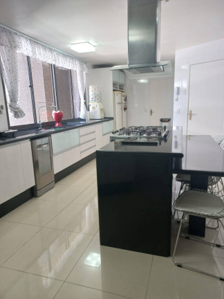 Foto do imóvel Apartamento com 3 Quartos à Venda, 480 m² em Cabral - Curitiba