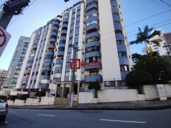 Foto do imóvel Cobertura com 3 Quartos à Venda, 309 m² em Centro - Florianópolis