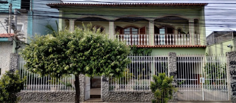 Imagem Casa com 4 Quartos à Venda,  em Campinho - Rio De Janeiro