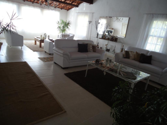Imagem Casa com 6 Quartos à Venda, 450 m² em Nogueira - Petrópolis