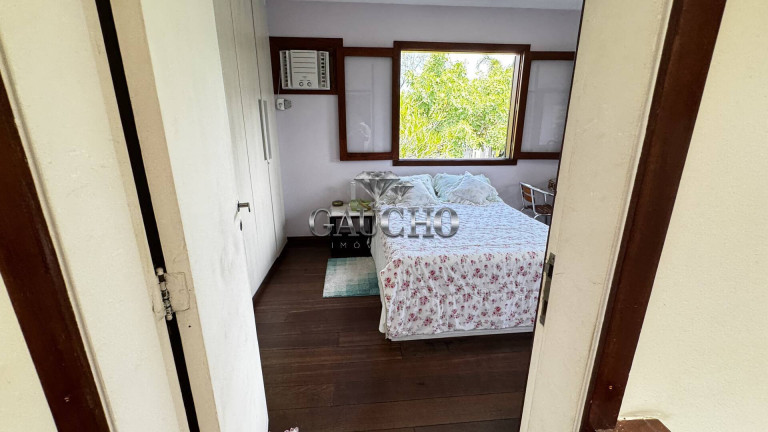 Foto do imóvel Casa com 4 Quartos à Venda, 375 m² em Barra Da Tijuca - Rio De Janeiro