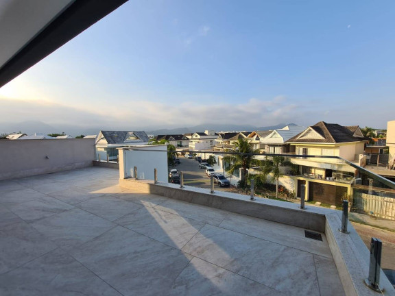 Foto do imóvel Casa de Condomínio com 4 Quartos à Venda, 268 m² em Recreio Dos Bandeirantes - Rio De Janeiro
