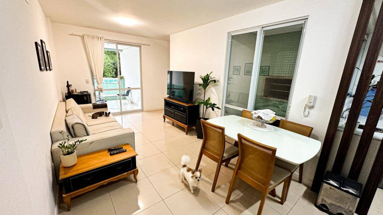 Imagem Apartamento com 2 Quartos à Venda, 67 m² em Abraão - Florianópolis