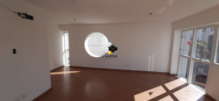 Foto do imóvel Sala Comercial à Venda, 43 m² em Menino Deus - Porto Alegre Foto do imóvel Sala Comercial à Venda, 43 m² em Menino Deus - Porto Alegre