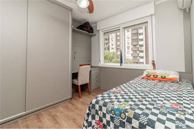 Imagem Apartamento com 2 Quartos à Venda, 80 m² em Menino Deus - Porto Alegre