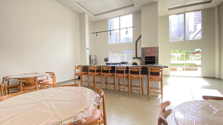 Imagem Apartamento com 2 Quartos à Venda, 73 m² em Champagnat - Curitiba