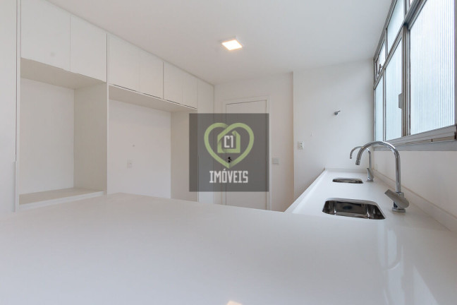 Imagem Apartamento com 3 Quartos à Venda, 372 m² em Santa Cecília - São Paulo