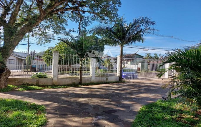 Imagem Casa com 3 Quartos à Venda, 360 m² em Guarujá - Porto Alegre