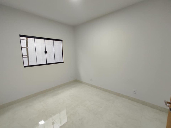 Imagem Imóvel com 
            	3             Quartos à Venda, 131 m² em 
            	Jardim Maria Ines             - 
            	Aparecida De Goiania            