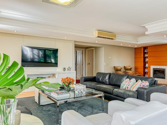 Imagem Apartamento com 3 Quartos à Venda, 243 m² em Rio Branco - Porto Alegre