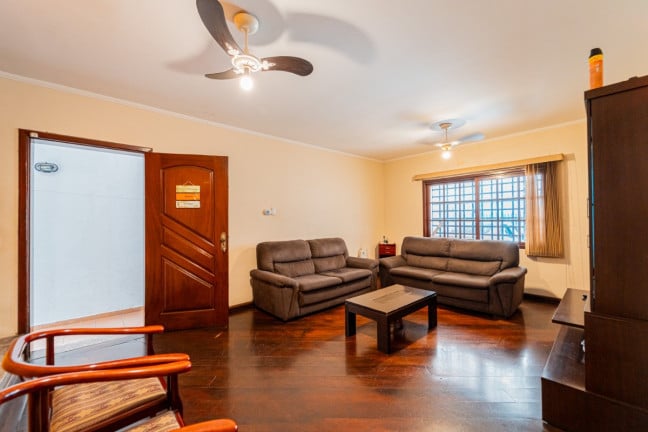 Foto do imóvel Casa com 5 Quartos à Venda, 233 m² em Vila Santa Catarina - São Paulo