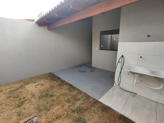 Imagem Imóvel com 
            	2             Quartos à Venda, 80 m² em 
            	Parque Dos Buritis             - 
            	Senador Canedo            
